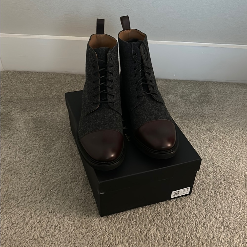 Stylish Dark Gray and Brown Men's Boots